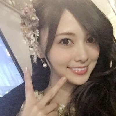 てん 歯列矯正中 乃木坂の全ツで大園桃子ちゃんと齋藤飛鳥ちゃんがやさしさとはを優しく歌ってたんだけど飛鳥ちゃんの華奢さが凄い 少女漫画みたい 桃ちゃんも細いし可愛いんだけど乃木坂1期生の骨格格別だな