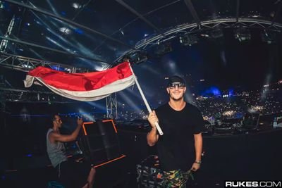 Fan Djsnake From Indonesia 🇮🇩
MY NAME IS BINTANG 
 17 / 06 / 2017
IG : djsnakeindo || bintang_permatasari
Second account @bintangWG_13