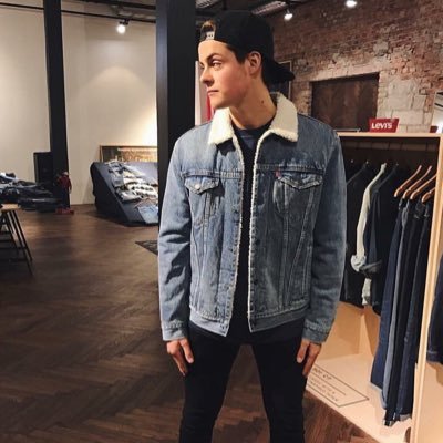 isaacrpgnl's profile picture. save the planet, kill yourself.