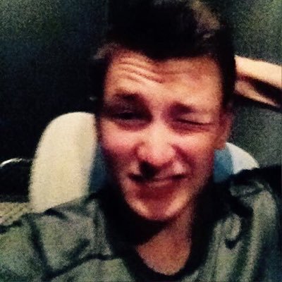 Sebb_astian's profile picture. Won't share the smart thoughts here, sorry about that. #mentaltrashcan