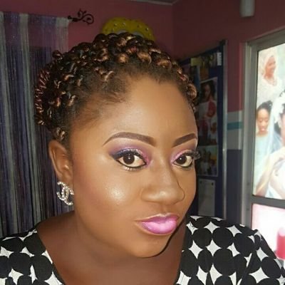 God fearing, a plus size model, an events addict, a chef! WIFE TO A KING & MOTHER TO ADORABLE PRINCE & PRINCESSES......CEO OF ONE TOUCH EVENTS!