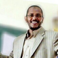 مهموم بنهضة أمتنا وإعادة مجدها على قاعدة إحياء فقه الوحي وتحقيق وحدة الأمة ودولة القانون .
المنسق العام لتيار الامة الواحدة
رئيس حزب دولة القانون والتنمية
