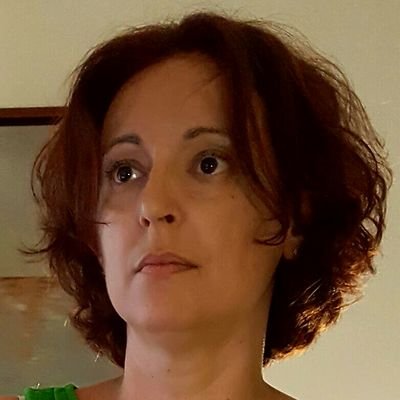 Licenciada en Económicas. MBA. Máster en Finanzas. Máster en Auditoría Pública.