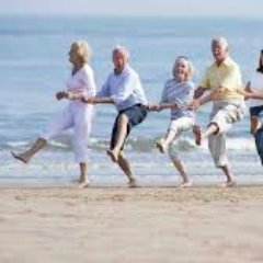 2BuildYourBiz's profile picture. I help people grow their biz through simple social media strategies, so they can BE more, DO more and GIVE more.