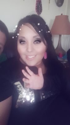 destinyt1313's profile picture. Momma to 2 Amazing Kids❤