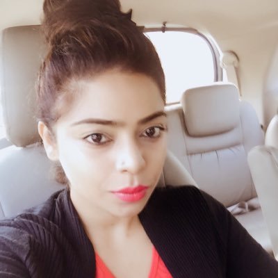 AyanaPopli's profile picture. 