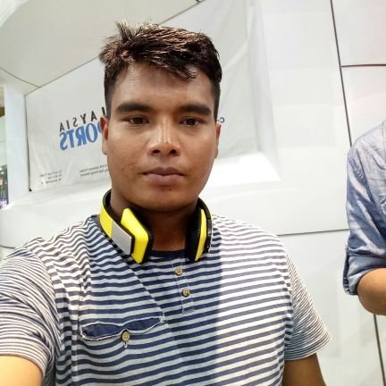 MonirPori's profile picture. simple man