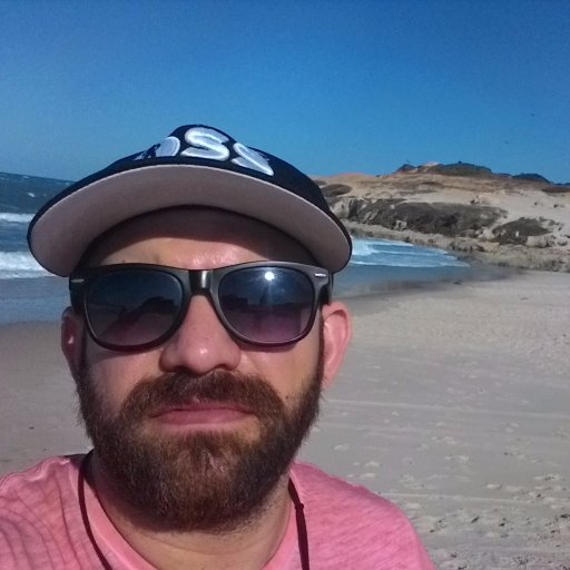 Luciano312's profile picture. Front-end Developer , aprendiz musical e Jiujiteiro 👊