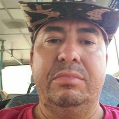 SOU UMA PESSOA DE MUITA FÉ E GOSTO MUITO DE AJUDAR O PRÓXIMO TENHO MINHA PRÓPRIA OPINIÃO SOBRE O UNIVERSO PARA MIM QUEM FAZ TUDO É O TODO PODEROSO DEUS VIVO.!🙏