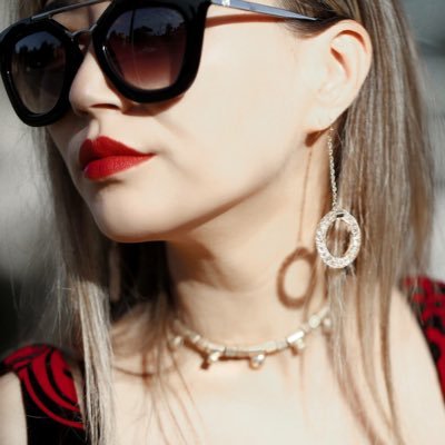 Style blogger, from KZ, Tweet for #shopaholics! Founder of @dispurs MAGAZINE