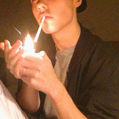 ohmyWESLEYY's profile picture. «       Même en enfer je niquerai des mères.         »          Moi-même. Décembre 2016.