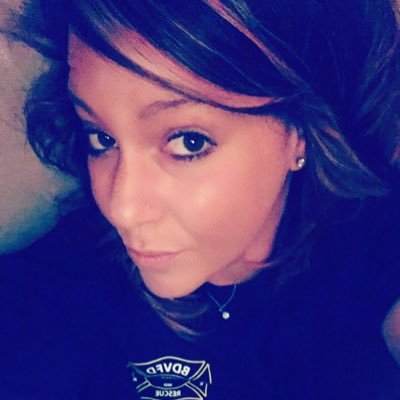 barbbgrl143's profile picture. 