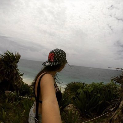 Juulidl's profile picture. ᴡᴏʀᴋ • sᴀᴠᴇ • ᴛʀᴀᴠᴇʟ • ʀᴇᴘᴇᴀᴛ | ✈️🌎💫