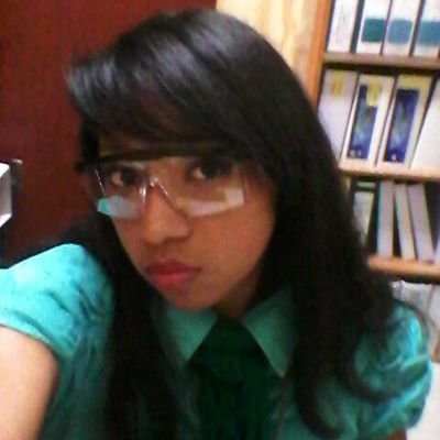 Vivir con miedo a enamorarse es la segunda cosa más estúpida que puedes hacer. Enamorarse locamente por alguien es la primera.