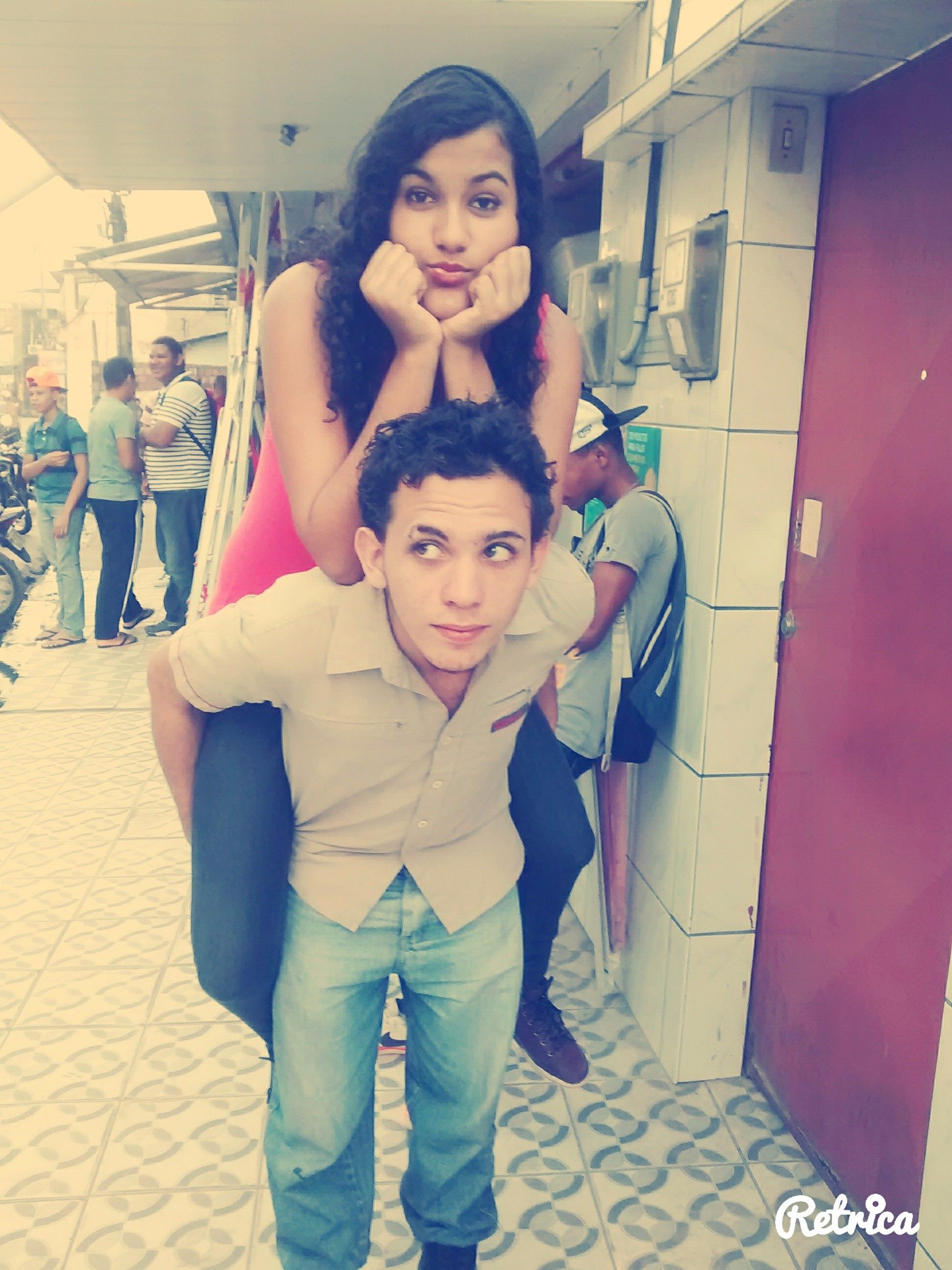 isaacsiqueir's profile picture. Chola mais, comuna! #intervençãoja