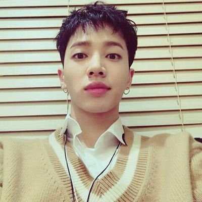 Roleplayer of 비스트 as 이기광 90L #CUBESQ #BEASTFams
