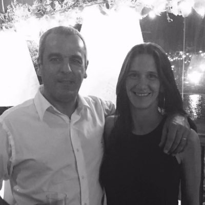 Técnico Agropecuario , Trabajador del agro negocio,Padre,esposo, amante del Rugby y del mar.