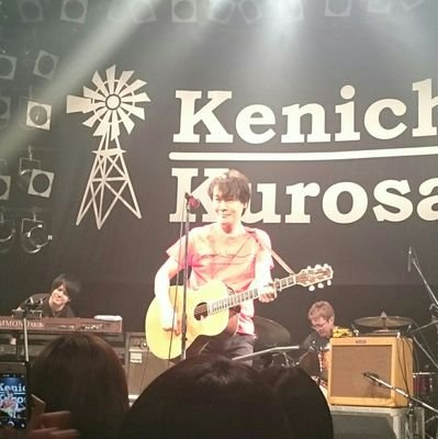 kenkurobsb's profile picture. 2016.12.5 AM3:52
黒沢健一はしなないの。ずっといきてるの。