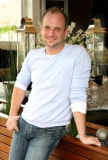 andrew_draper's profile picture. Dodgy chef really.. ;)