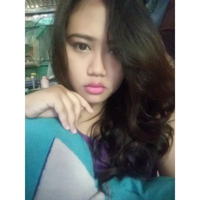 KikkyOcth's profile picture. I just want to be happy with friends and loved ones☺