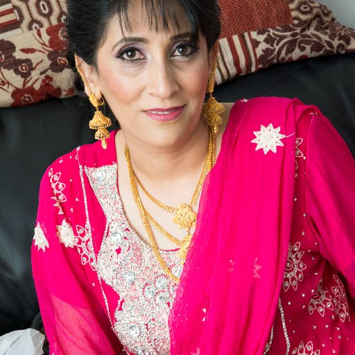 RobinaAkhtar3's profile picture. 