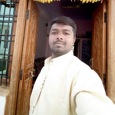 praveenKanna01's profile picture. 