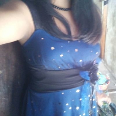 Hola, soy una chica de Guatemala. Me apasionan la literatura, poesía, Yaoi, Yuri y mas.