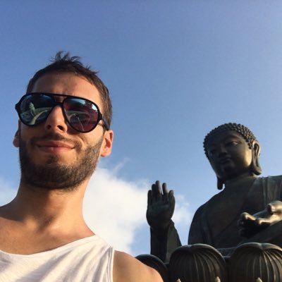 Noais's profile picture. iOS developer @Prozis | @SwiftAveiro organizer