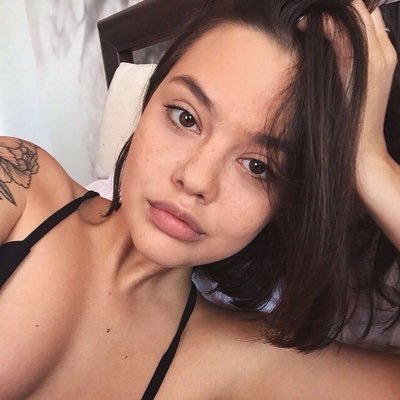 mayarpgsides's profile picture. j'adore te boire avec un diamant à l'auriculaire