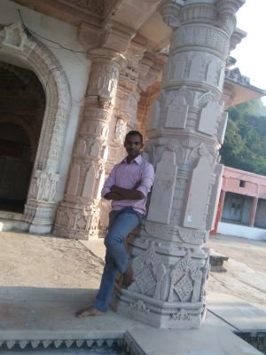 Anuj070's profile picture. Love