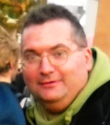 Ciao sono Ernesto Bruscia mi interesso di Comunicazione, Web 2.0 e Social Media, e passo le mie giornate in rete, quindi mi trovate anche qui.