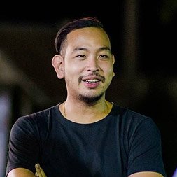 devanom co-founder / cooking / dining / craft beer / guitar / vinyl / travel / pakkret / thailand
