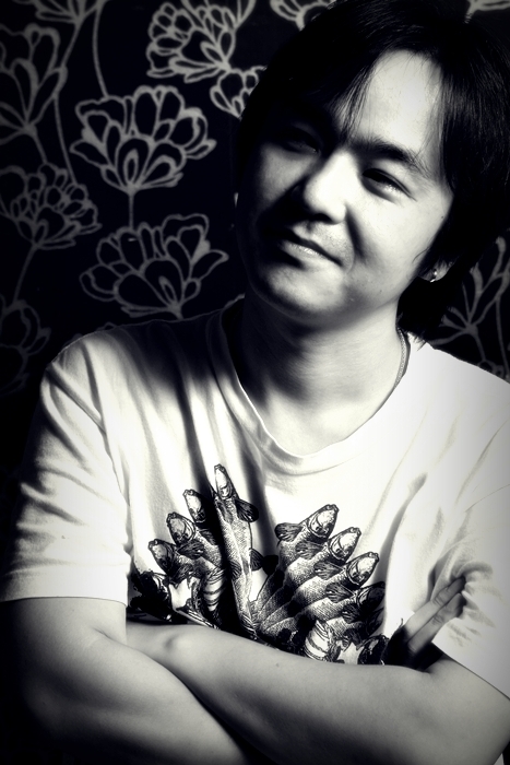 hi~~~! everyone! i'm very kind, happy, gentle man. follow me~~~!