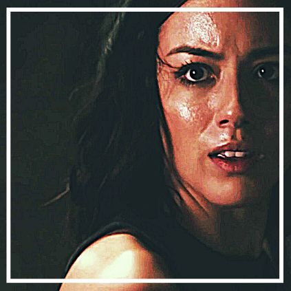 » QUAKE « ―「 Ɓαву, уσυ cσυℓ∂η'т ƒιη∂ тнє вυттση ωιтн вσтн нαη∂ѕ αη∂ α мαρ. 」― ❝We can't explain everything we see. But our eyes are open.❞ ‖ MC/RP ‖