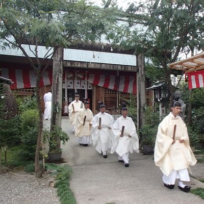 主祭神：天照皇大神 鎮座地：高知県高知市帯屋町 月次祭：毎月17日 境内社：稲荷神社（よさこい稲荷）月次祭：毎月5日
当宮は伊勢神宮の分祀であり、現在は神社本庁包括神社の一つになっております。