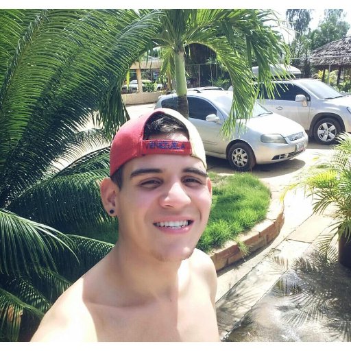 PirelaAlejandro's profile picture. 20. Comunicación Social    URBE   Instagram; Alejandro_p17