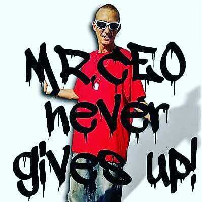 What's good my name is ceo i am gamer i have game for past 8 years and i run by my self and do my own thing and i hope u have fun following my post 🎮🙌✌👀