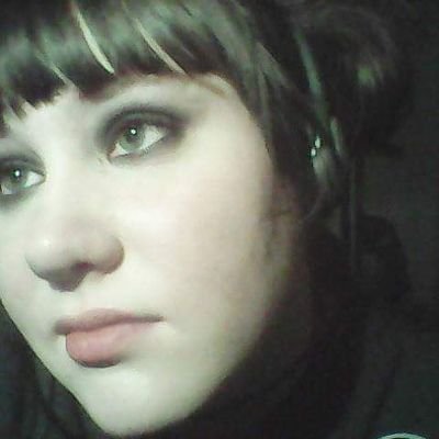 im Ronnie grace. I fucking love to rock out to metal music and play guitar and writing songs