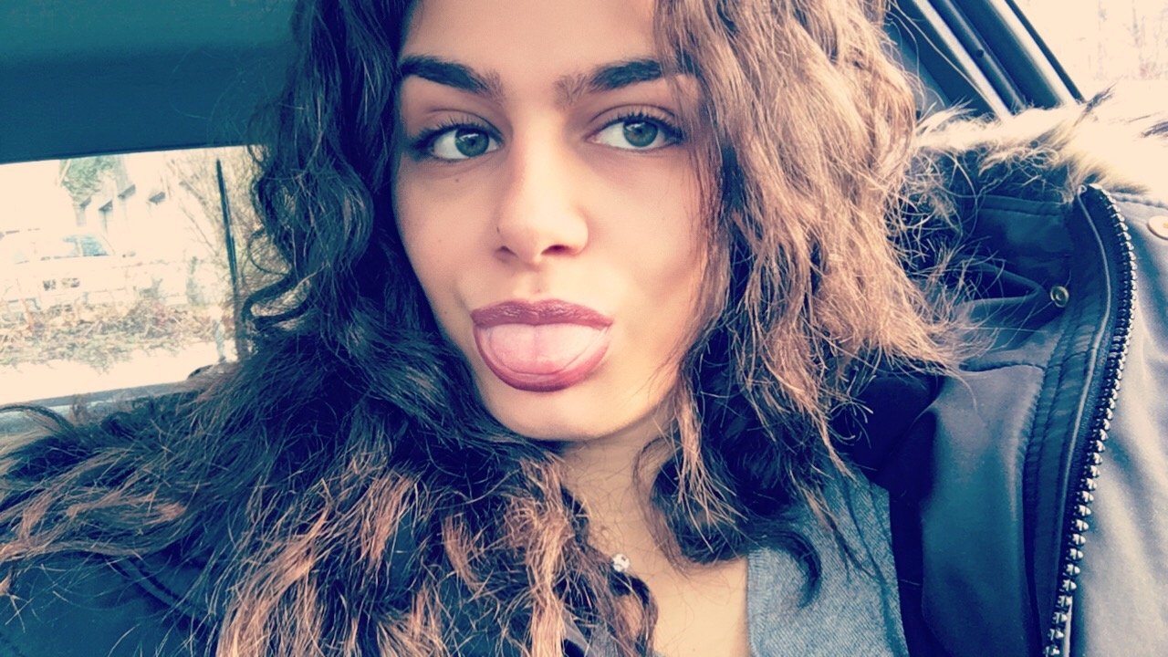 SassouBcht's profile picture. 👻sarahkosmosizi