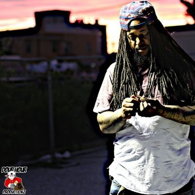 OWNER/C.E.O./PROMOTER OF DOUR HOUR PRODUCTIONZ (((VIDEO/PHOTOZ)))

YOUTUBE/DHP MOVEMENT
