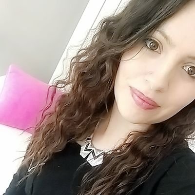 Un nouvel être apparaît dans votre vie et, subitement, il la remplit totalement.
L. 💫
