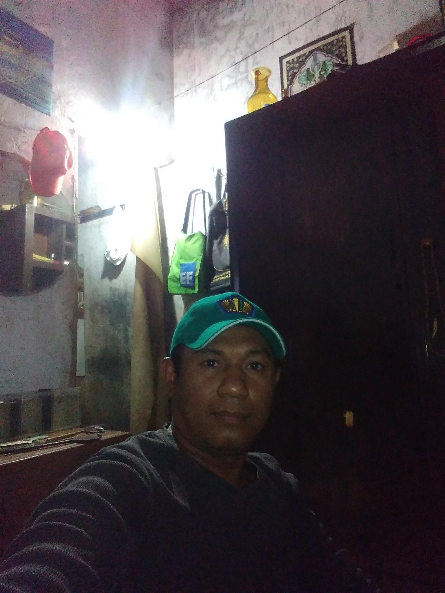 Hidup adalah untuk mencari bekal dunia akherat .dki jakarta