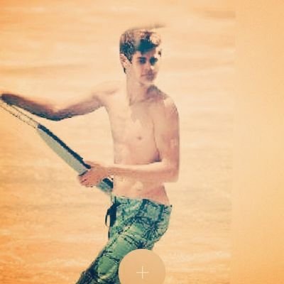 RojasFabela's profile picture. 