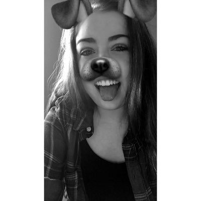 I like to game add me on Xbox 1 my gt is @TessicaRages 😊 Babe: @Toxic_Seas 💜