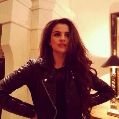 rpavcSelena's profile picture. t'es culloté mais j'suis stringée