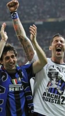 Esser Interisti è bellissimo ;
siamo diversi da tutti gli altri :
È stupendo !
                       Javier Zanetti.
