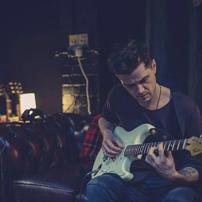 julieeeets's profile picture. @thescript❤ 2703/1208
#thescriptfamily