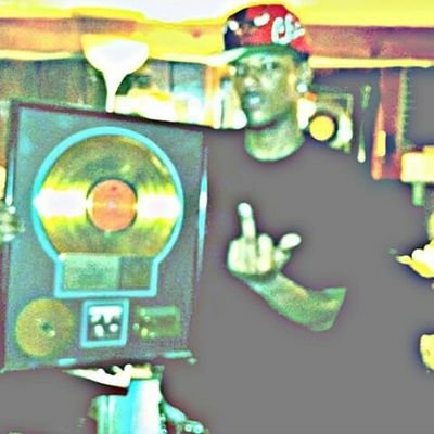 flamez_cubano's profile picture. 👁👁FT ON JAY HAMS 16bars TV SHOW👁👁CROWNED VOICE OF THE UNDERGROUND 2015 graphic designer, artist,an video director 🎥🎥