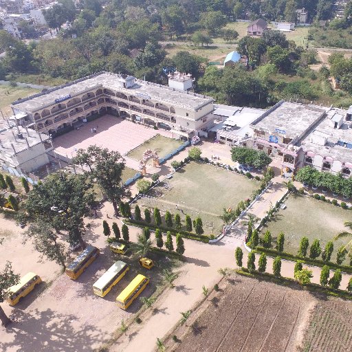 #Sant Sri Asharamji Gurukul, Chhindwara, MP. Etablished in 1997 #750 students, 22 states.