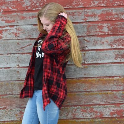 surrendering to the Lord everyday. liberty university sophomore. i'm here for anyone whenever you need someone to pray for you or just to listen and talk to.